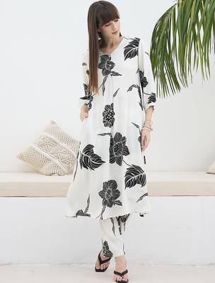 White printed viscose rayon kurta trouser set 4