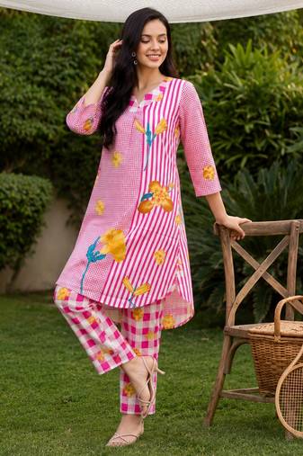 Pink printed cotton kurta trouser set
