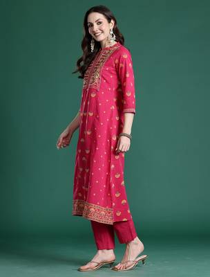 Pink embroidered cotton kurta trouser set 4