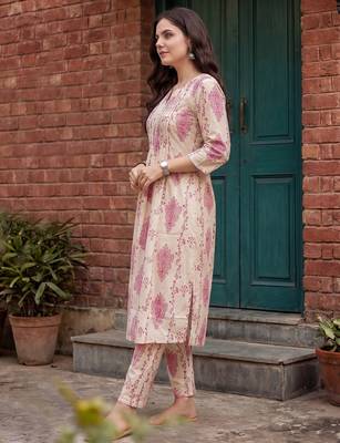 Off white printed cotton kurta trouser set 3