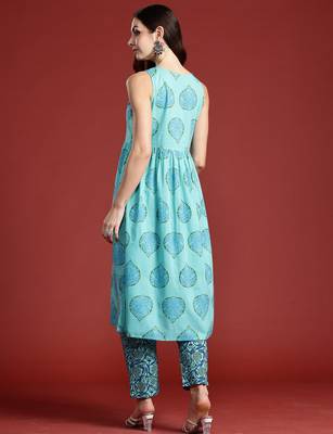 Blue printed cotton kurta trouser set 3