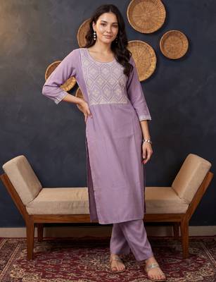 Lavender embroidered silk kurta trouser set 2