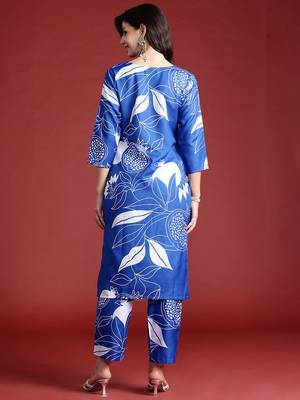 Blue printed cotton kurta trouser set 3