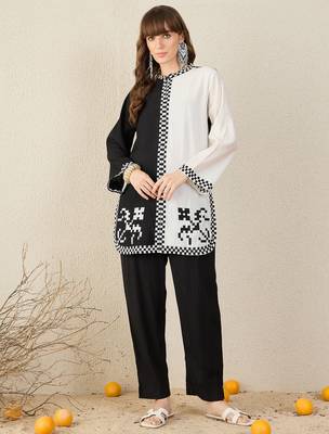 Black printed silk kurta trouser set 4