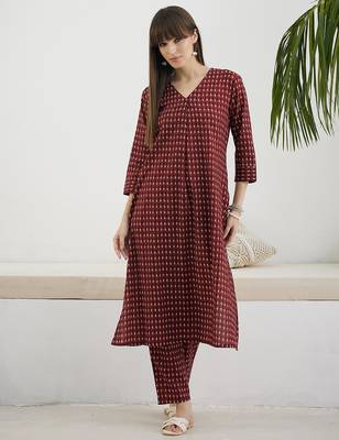 Maroon printed cotton kurta trouser set 4