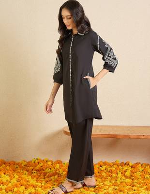 Black embroidered cotton kurta trouser set 3
