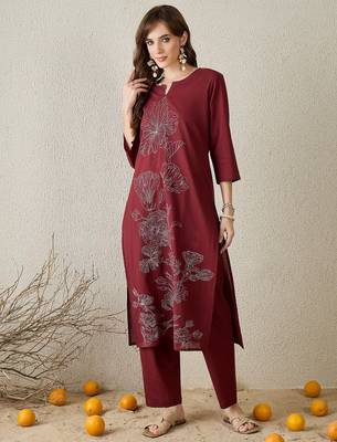Burgundy embroidered cotton kurta trouser set 4