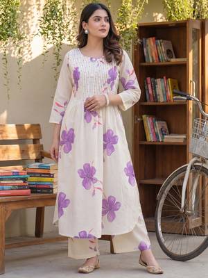 Off white printed cotton kurta trouser set 4