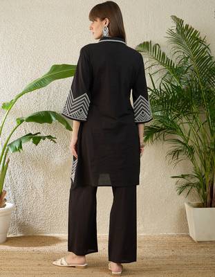 Black embroidered cotton kurta trouser set 2
