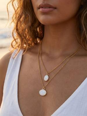 Fashion gold plated anti tarnish layered pendant necklace for women & girls stylish necklace fashion jewellery 1