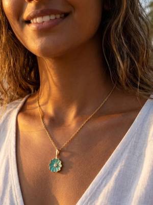 Fashion gold plated anti tarnish floral pendant necklace with faux pearl for women & girls stylish fashion jewellery 1