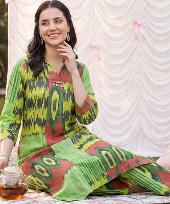 Green printed cotton kurta trouser set 2