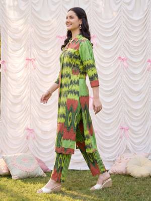 Green printed cotton kurta trouser set 4