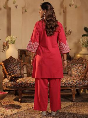 Pink embroidered cotton kurta trouser set 2
