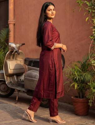Brown printed silk kurta trouser set 3
