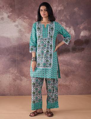 Green printed cotton kurta trouser set 4