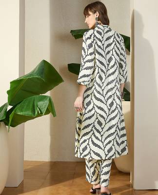 Off white printed viscose rayon kurta trouser set 3