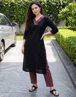 Black printed cotton kurta trouser set 3