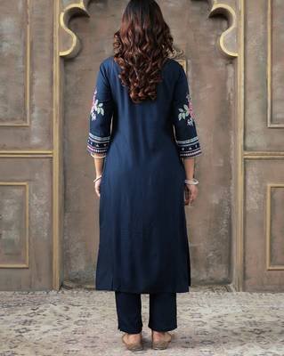 Navy blue embroidered silk kurta trouser set 3