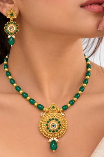 gold-plated copper green bead necklace set with statement pendant