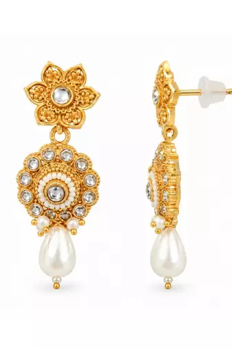 gold-plated copper pearl bead necklace set with statement pendant
