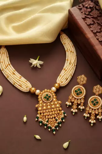 gold-plated copper pearl layered necklace set with green stone pendant
