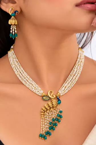 gold-plated copper pearl layered peacock pendant necklace set