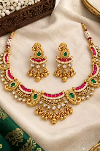 gold-plated copper multicolour kundan choker necklace set