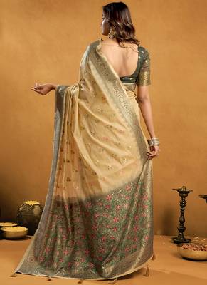 beige cotton blend saree with zari jhallar & rich pallu 5