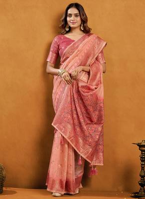 peach cotton blend saree with zari jhallar & rich pallu 4
