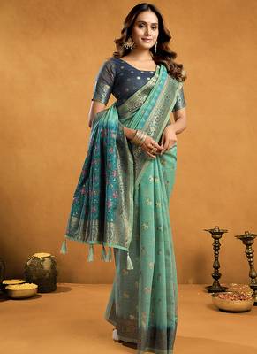 powder blue cotton blend saree with zari jhallar & rich pallu 4