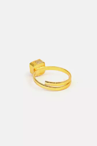 Gold plated kundan blue ring
