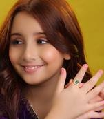 Gold plated kundan green halo ring