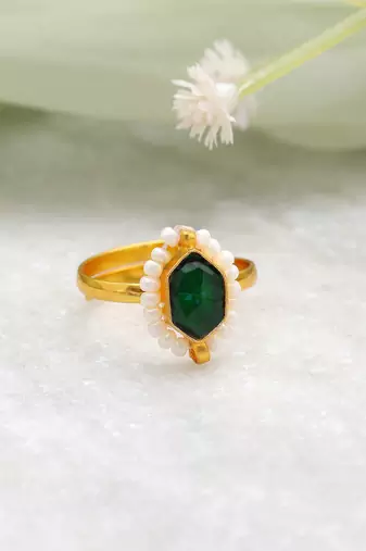 Gold plated kundan green halo ring
