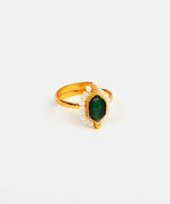 Gold plated kundan green halo ring 3