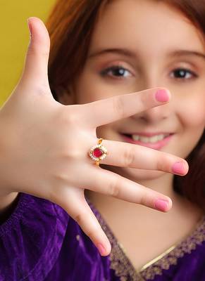 Gold plated kundan pink halo ring 1