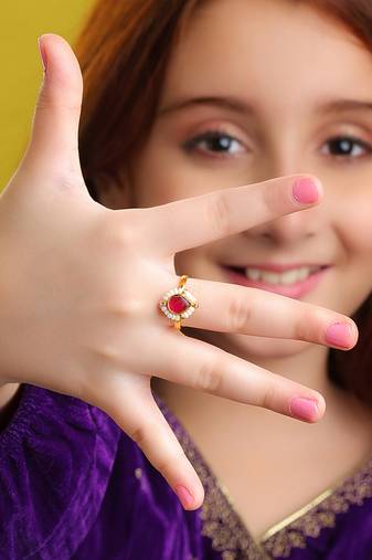 Gold plated kundan pink halo ring
