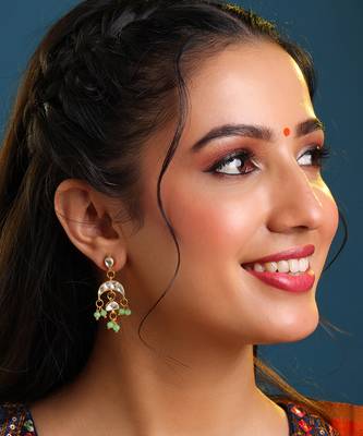 Gold plated kundan green jhumka earrings 1