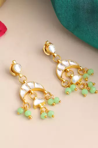 Gold plated kundan green jhumka earrings