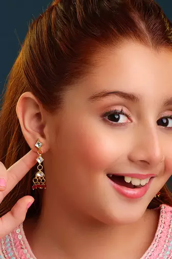 Gold plated kundan maroon drop earrings