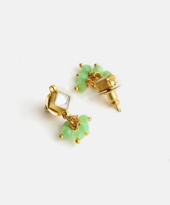 Gold plated kundan green stud earrings 3