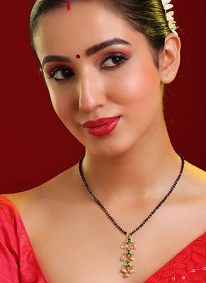 Gold plated beaded kundan green stone mangalsutra 1