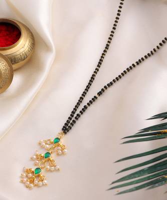 Gold plated beaded kundan green stone mangalsutra 2
