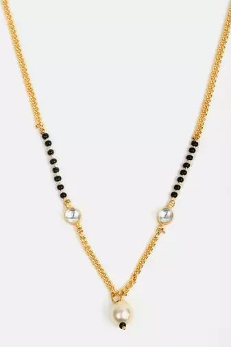 Gold plated kundan white beaded mangalsutra