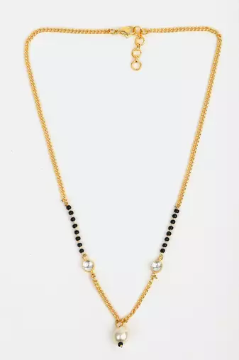 Gold plated kundan white beaded mangalsutra