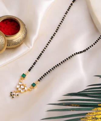 Gold plated kundan green stone mangalsutra 2
