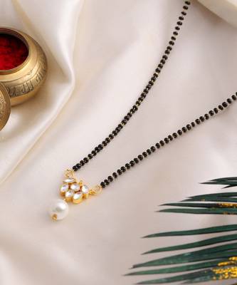 Gold plated kundan white stone mangalsutra 2