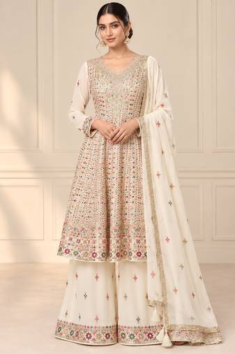 Off white heavy georgette embroidered suit se