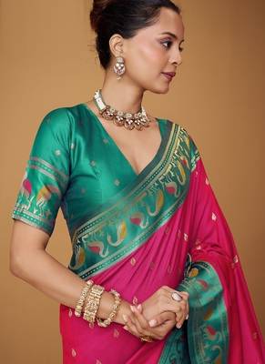 rani pink soft satin contrast border festival wear saree 4