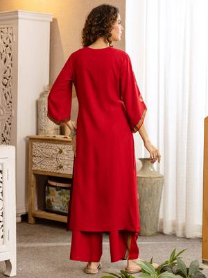 Pink embroidered viscose rayon kurta trouser set 2